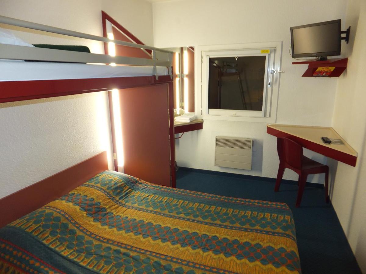 Formul'Eco Hotel Louvroil Quarto foto